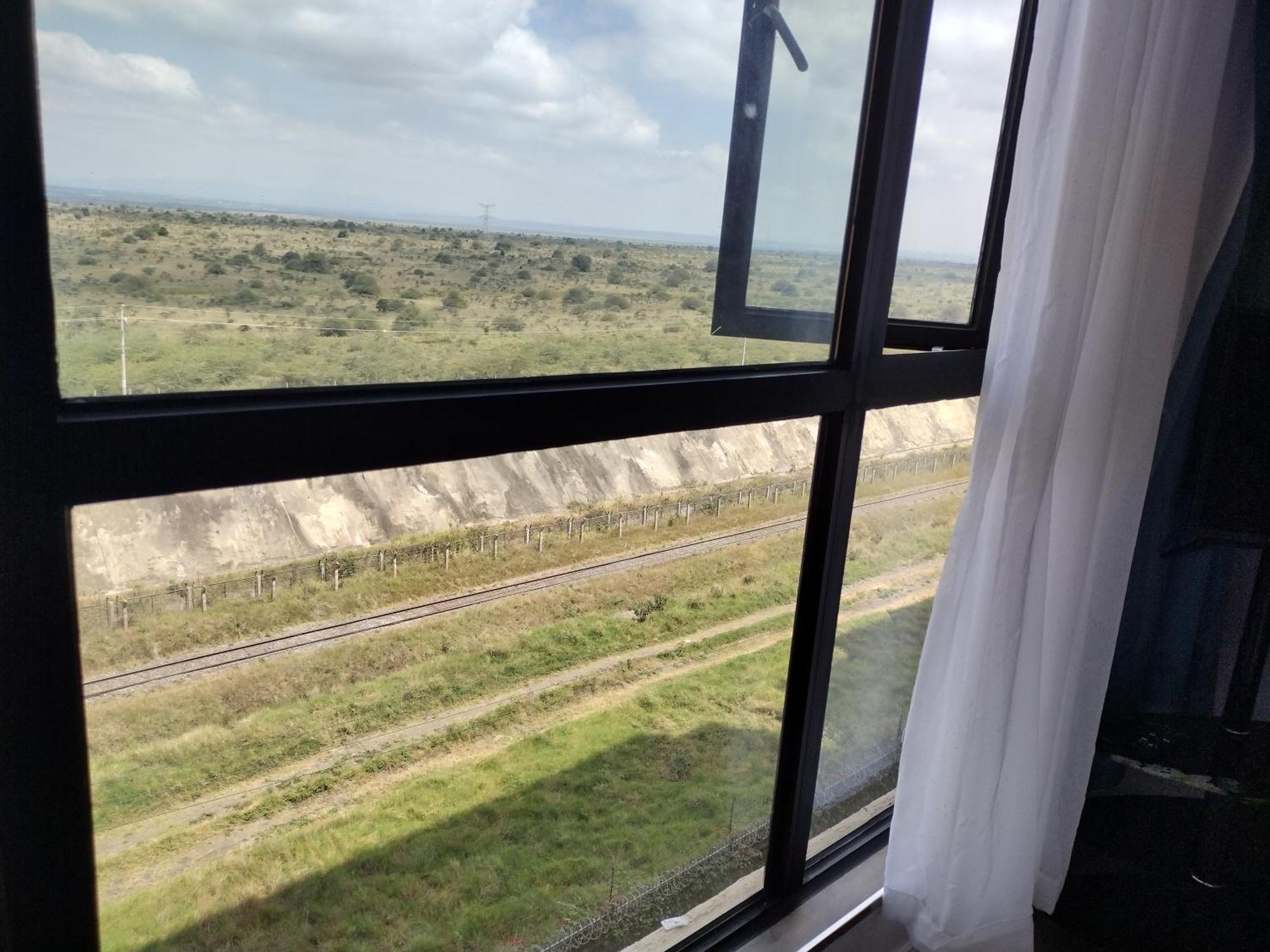 Lenayan Park View Bed & Breakfast Mlolongo Bagian luar foto